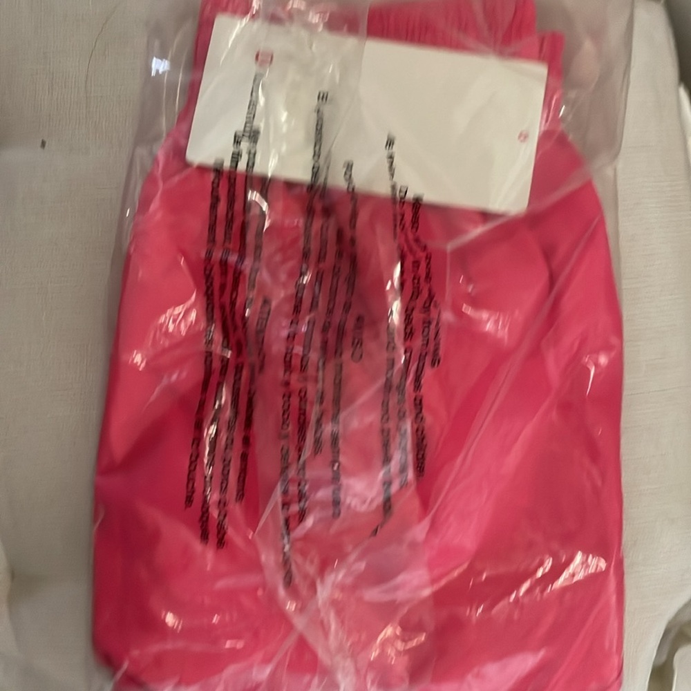 Lululemon Hotty Hot High-Rise Short  4"  SIZE 2 4 LIP GLOSS PINK Running NWT